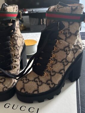 Gucci Beige GG Wool Lace-Up Platform Ankle Boots with Green-Red Web Strap